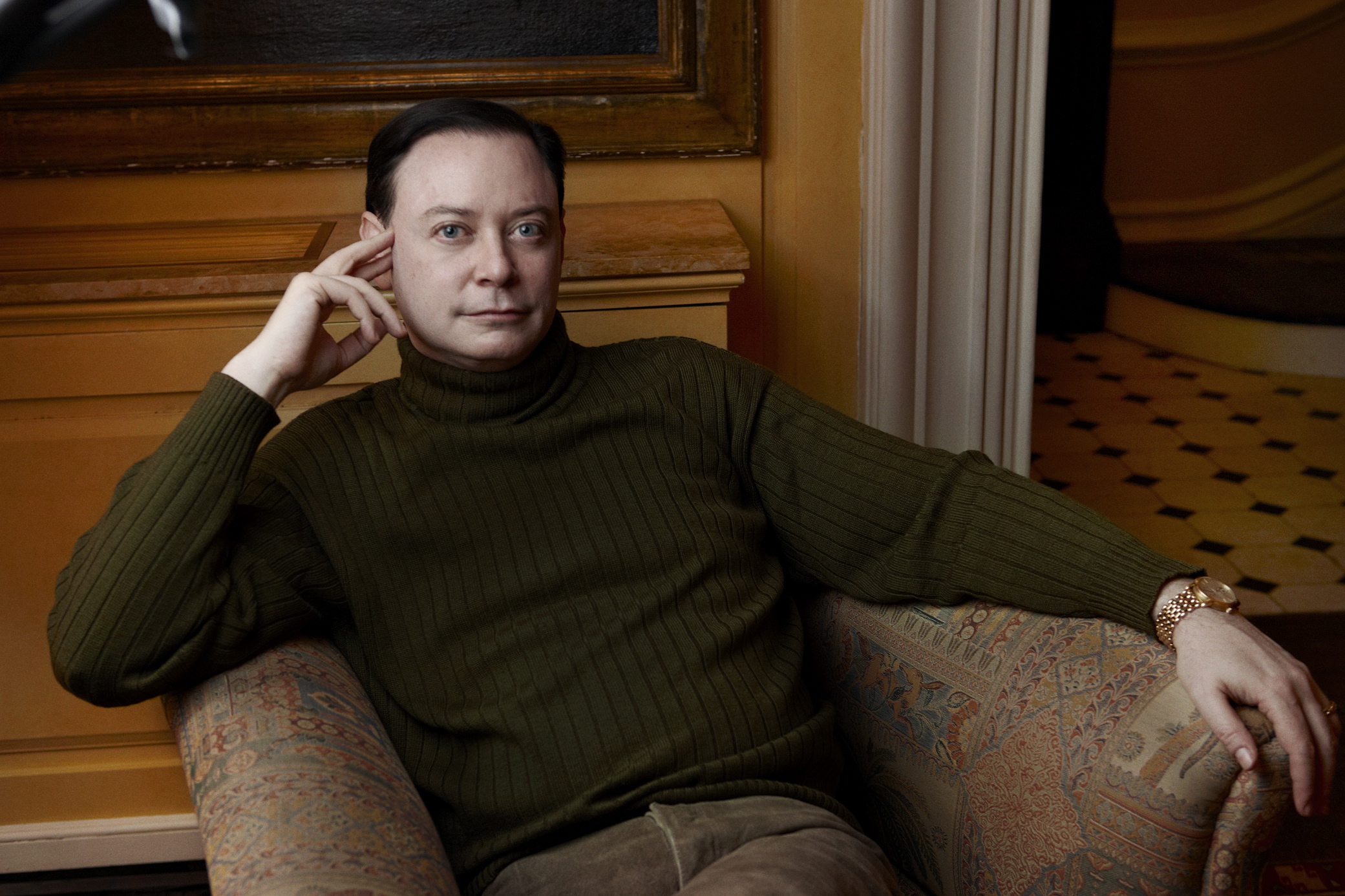 headshot of Andrew Solomon